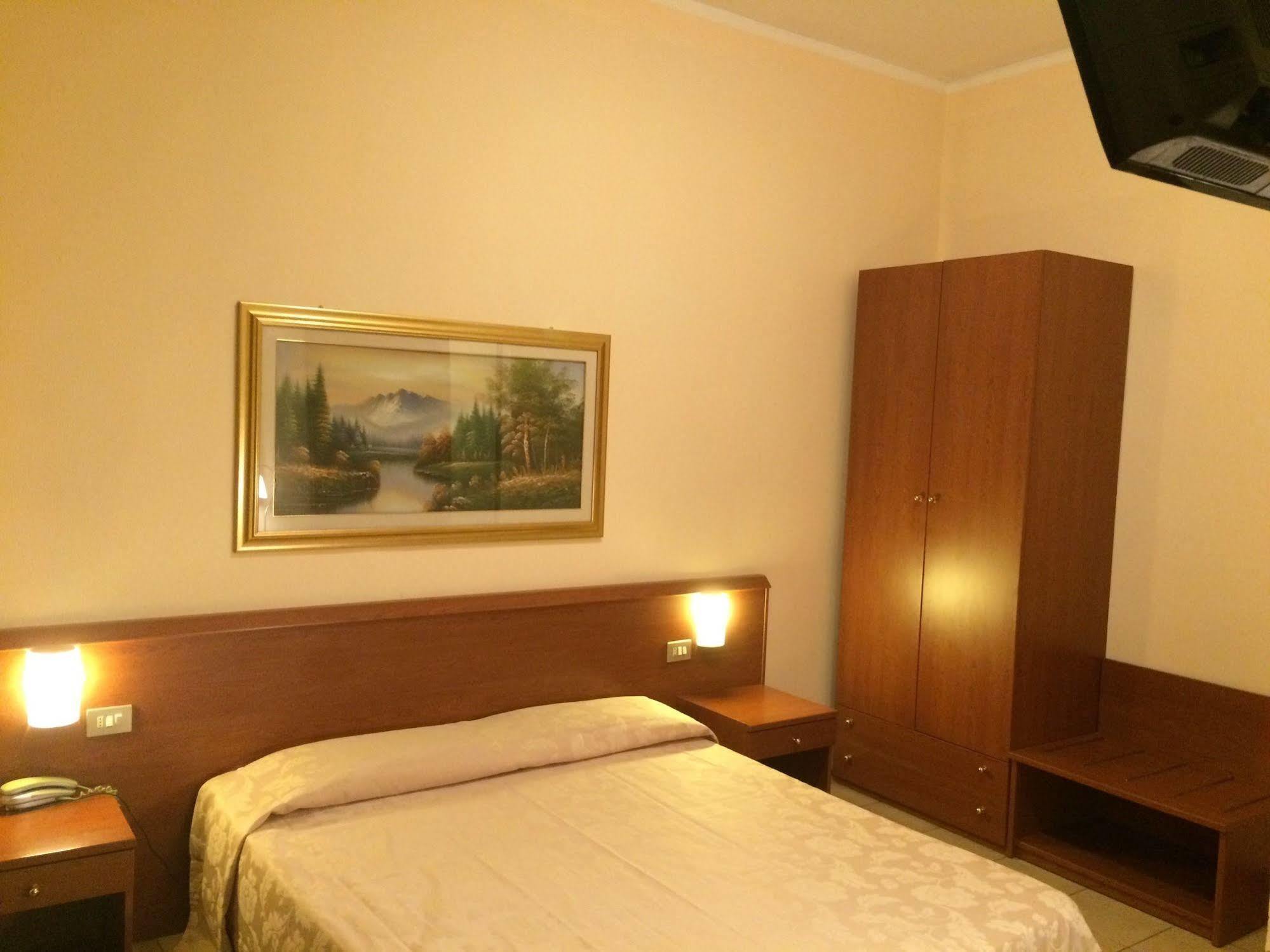 Hotel Paradiso Milano Eksteriør billede