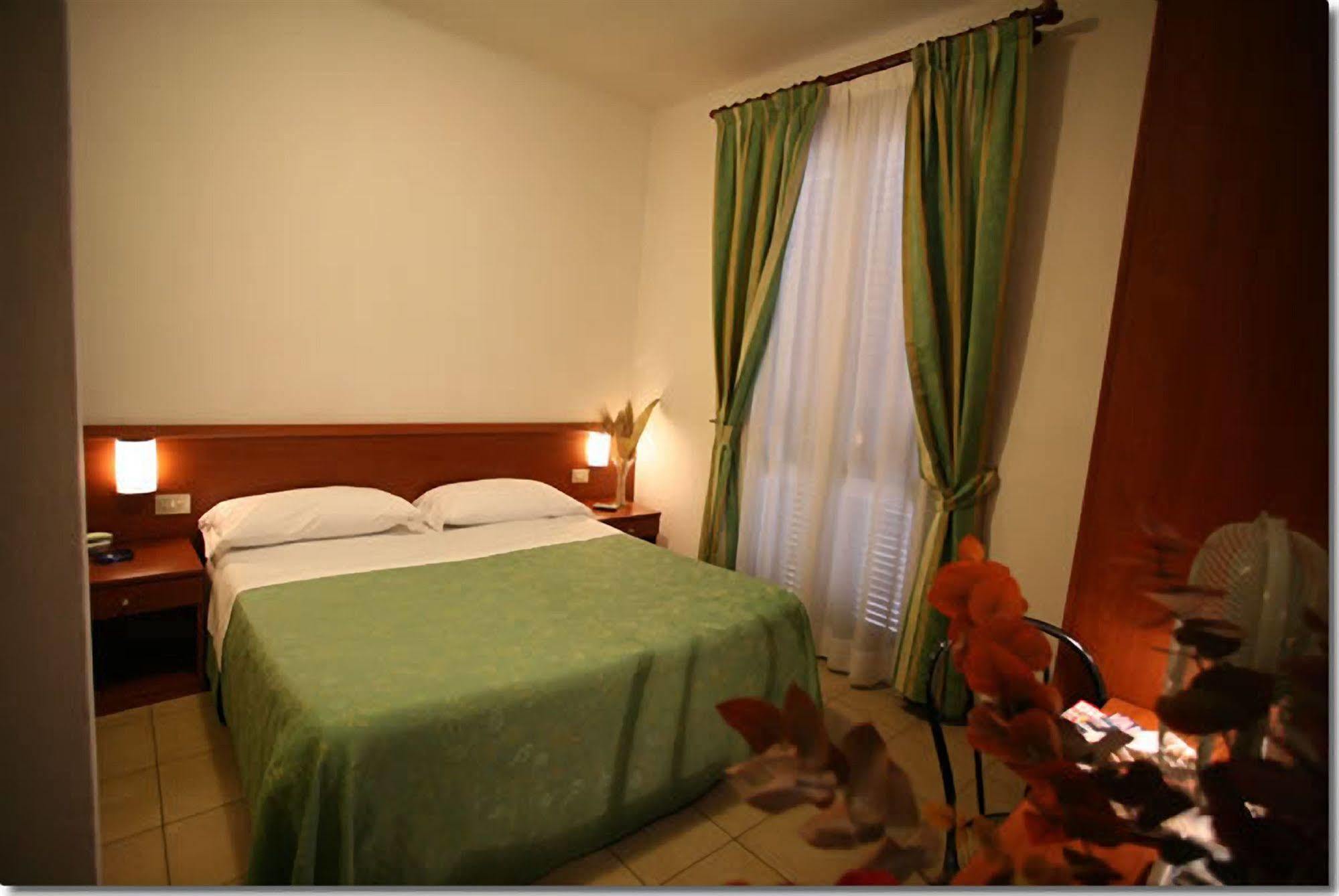 Hotel Paradiso Milano Eksteriør billede